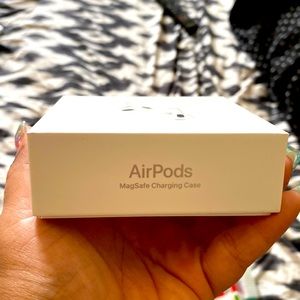 AirPods